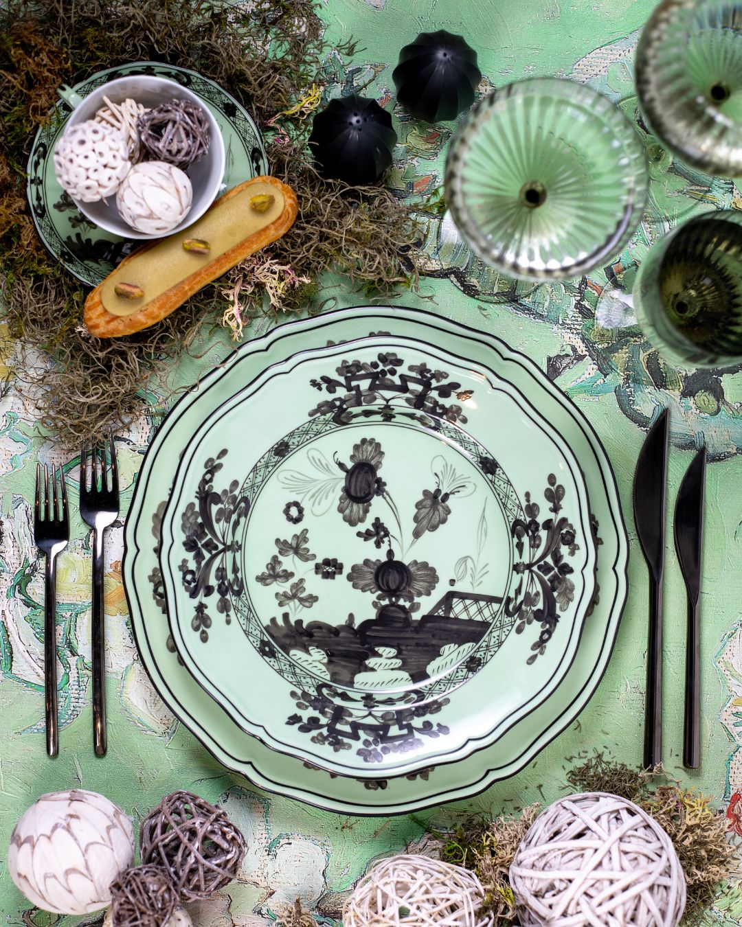 Oriente Italiano Bario Oriente Italiano Bario - Dinner Plates - Rental
